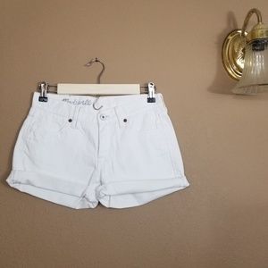 Madewell || white denim rolled hem shorts
